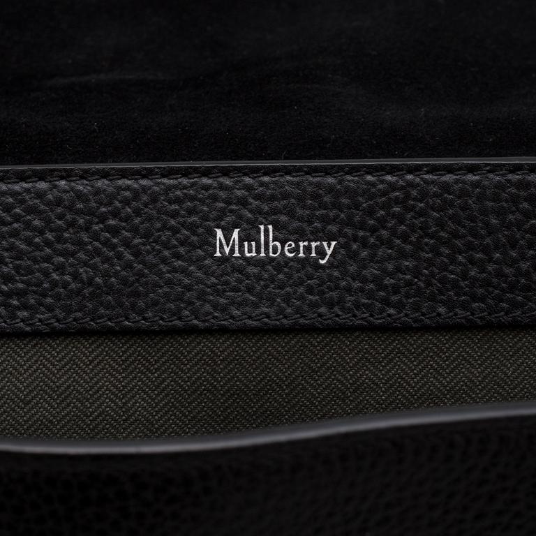 MULBERRY, a leather 'East West Antony Messenger Bag'.