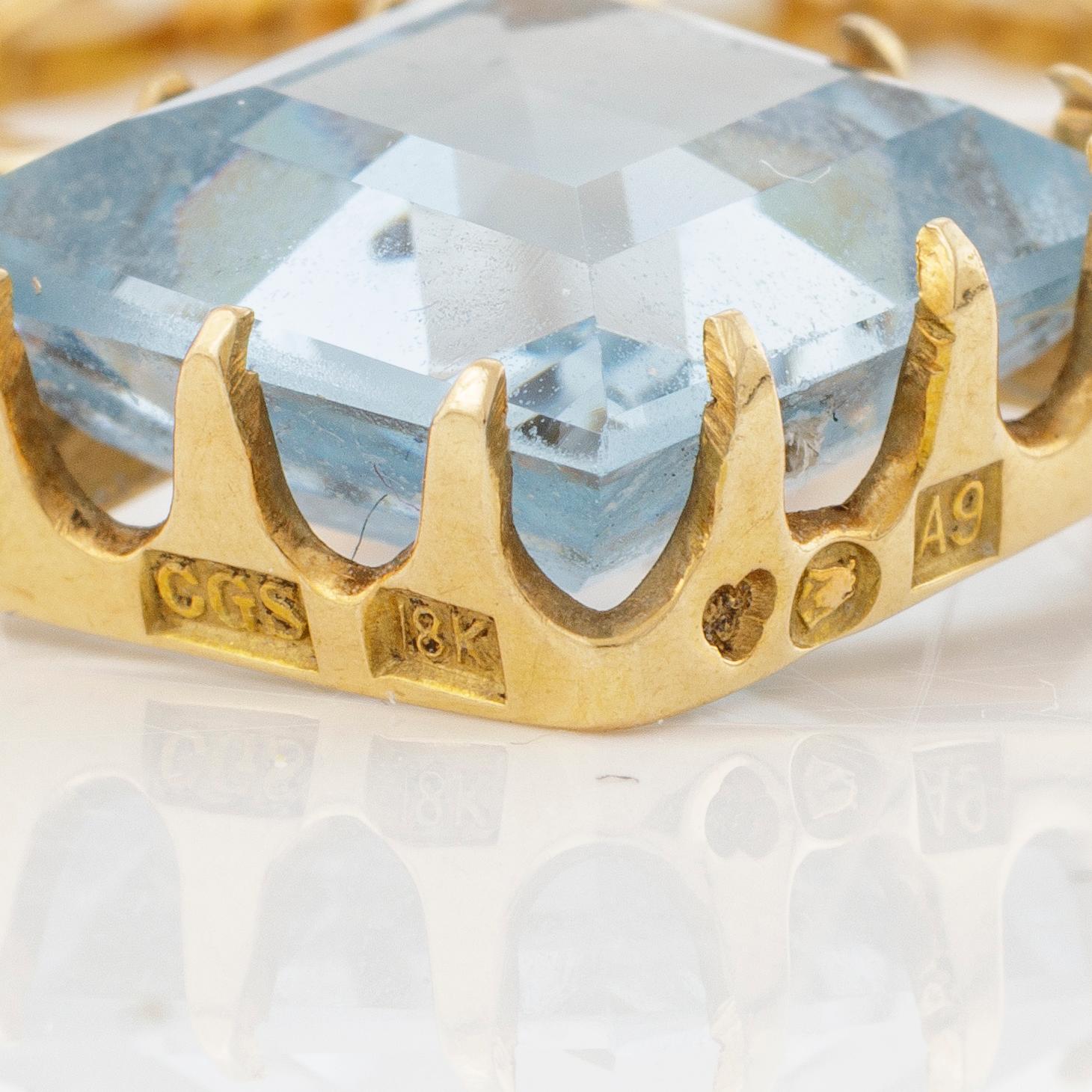 Pendant with chain, 18K gold and synthetic blue spinel, and pearl.