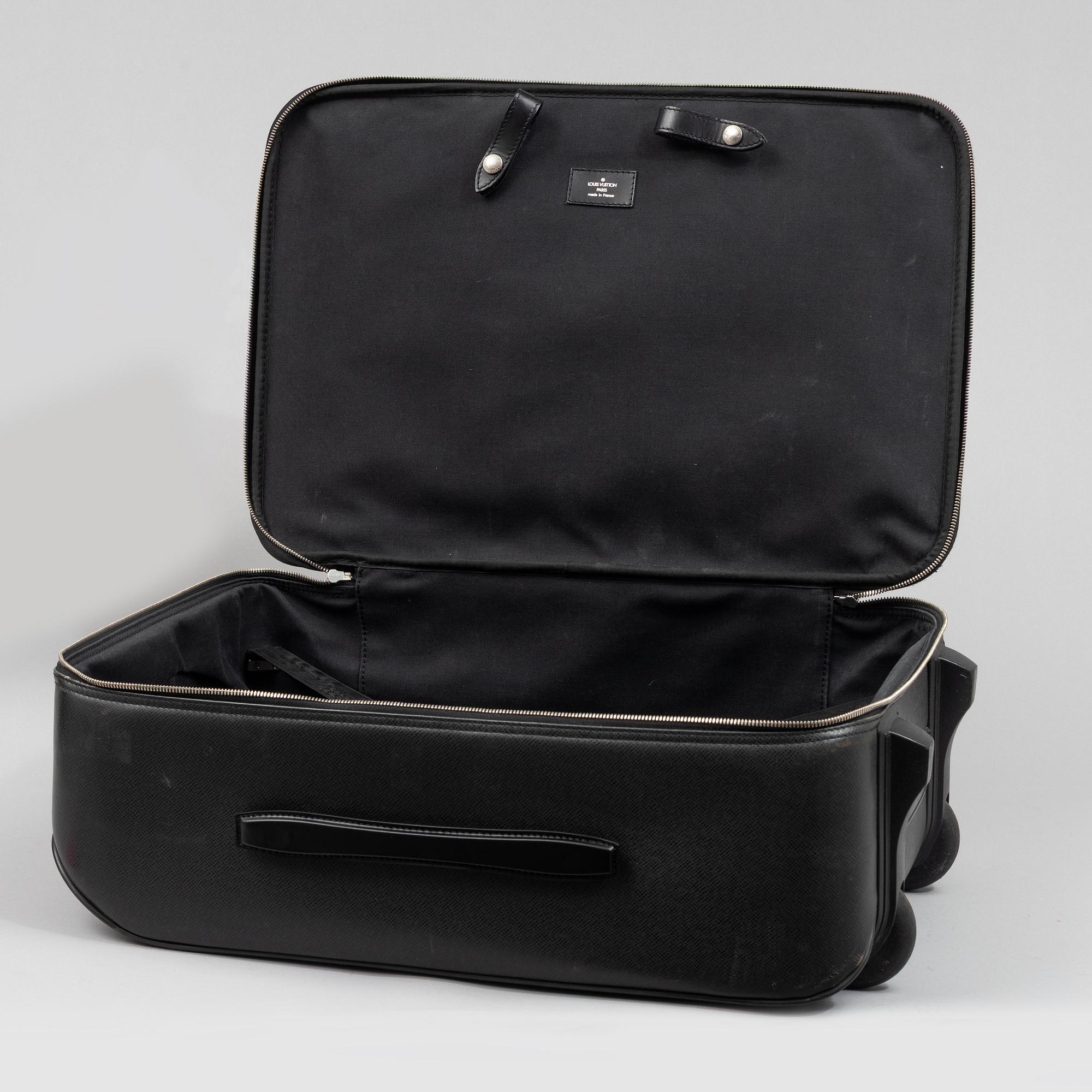 Louis Vuitton, "Pégase 55 Epi", 2001.