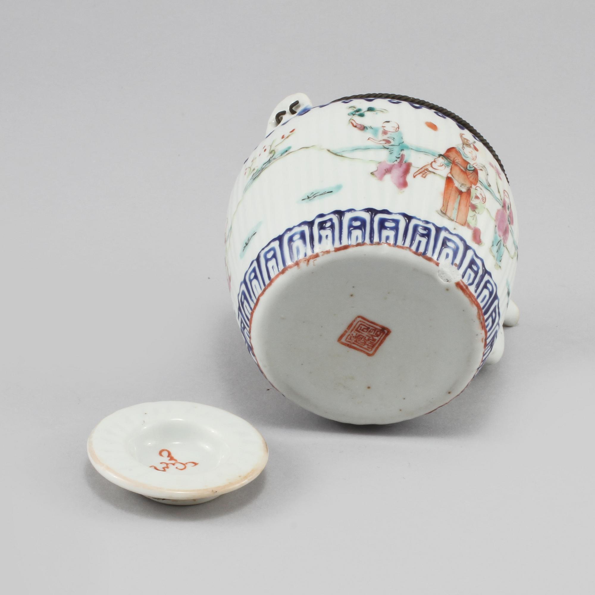 TEKANNA, porslin, Kina, 1900-tal.