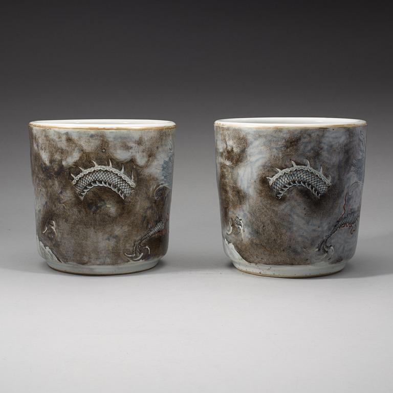 A pair of Chinese enamelled porcelain flower/scroll pots, first half of 20th Century.