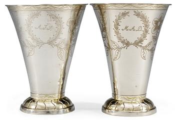 526. A pair of Swedish 19th cent silver wedding beakers, marks of Johan Petter Hedman, Norrköping 1840.