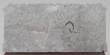 BYRÅ, sengustaviansk, omkring 1800.