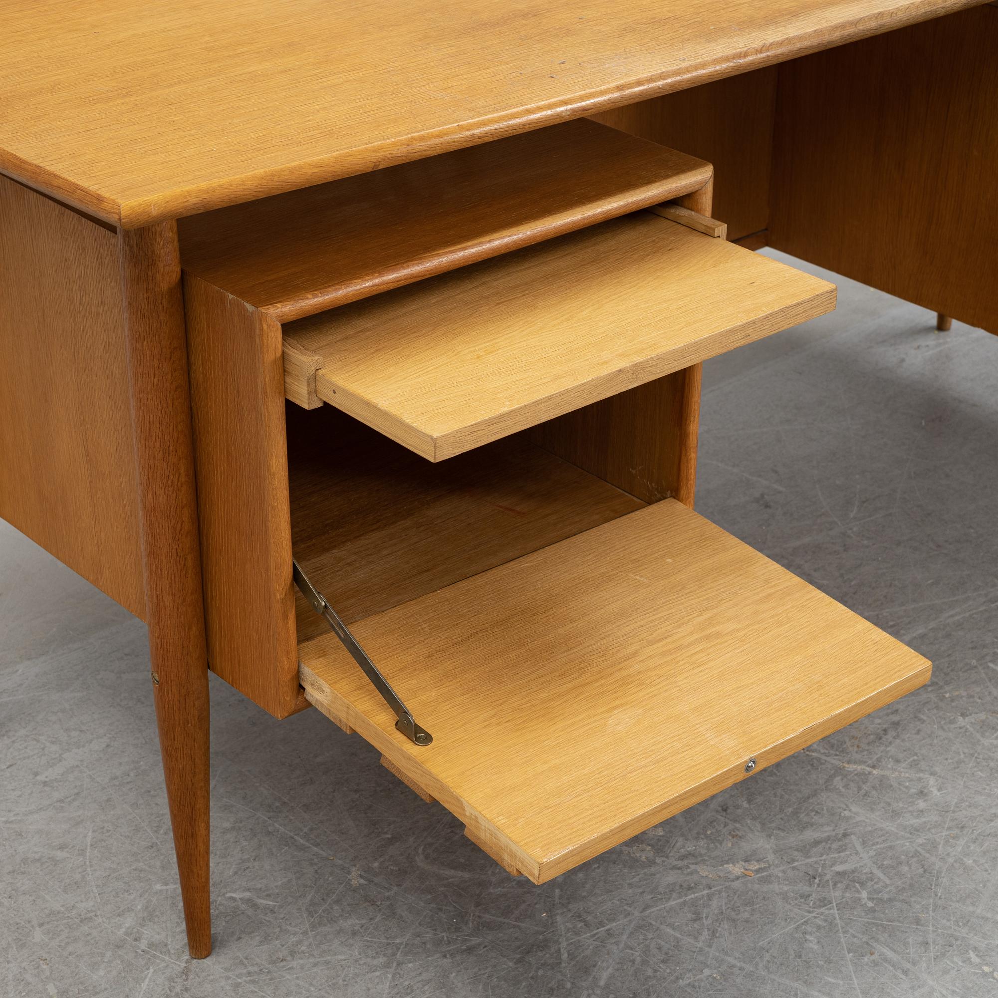Skrivbord, Lelångs Möbelfabrik, 1950/60-tal.
