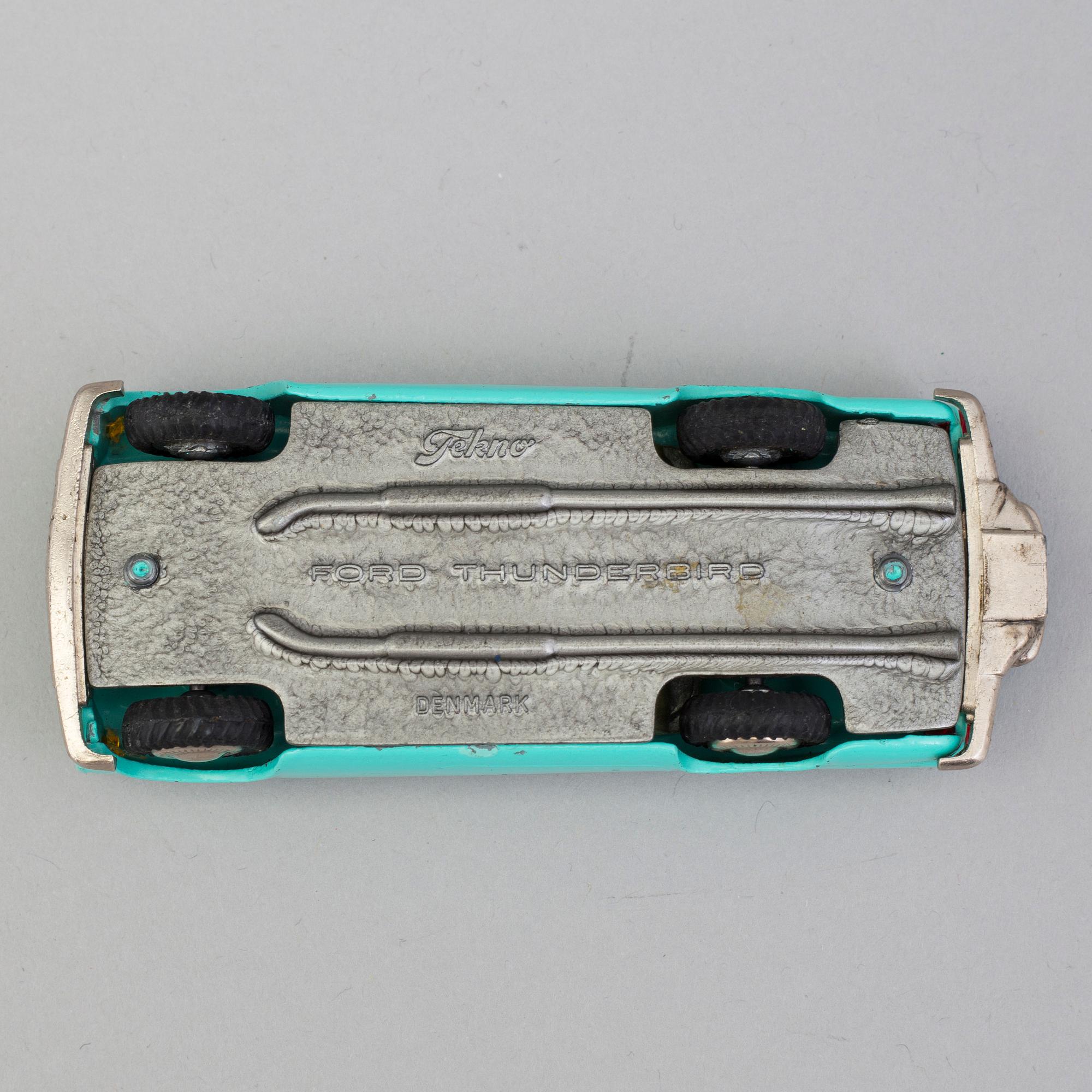 MODELLBILAR, 17 st, Dinky toys och Tekno, England, Danmark 1950-/60-tal.