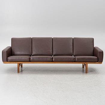 Hans J. Wegner, soffa "GE236" för Getama, Gedsted, Danmark 1900-talets senare del.