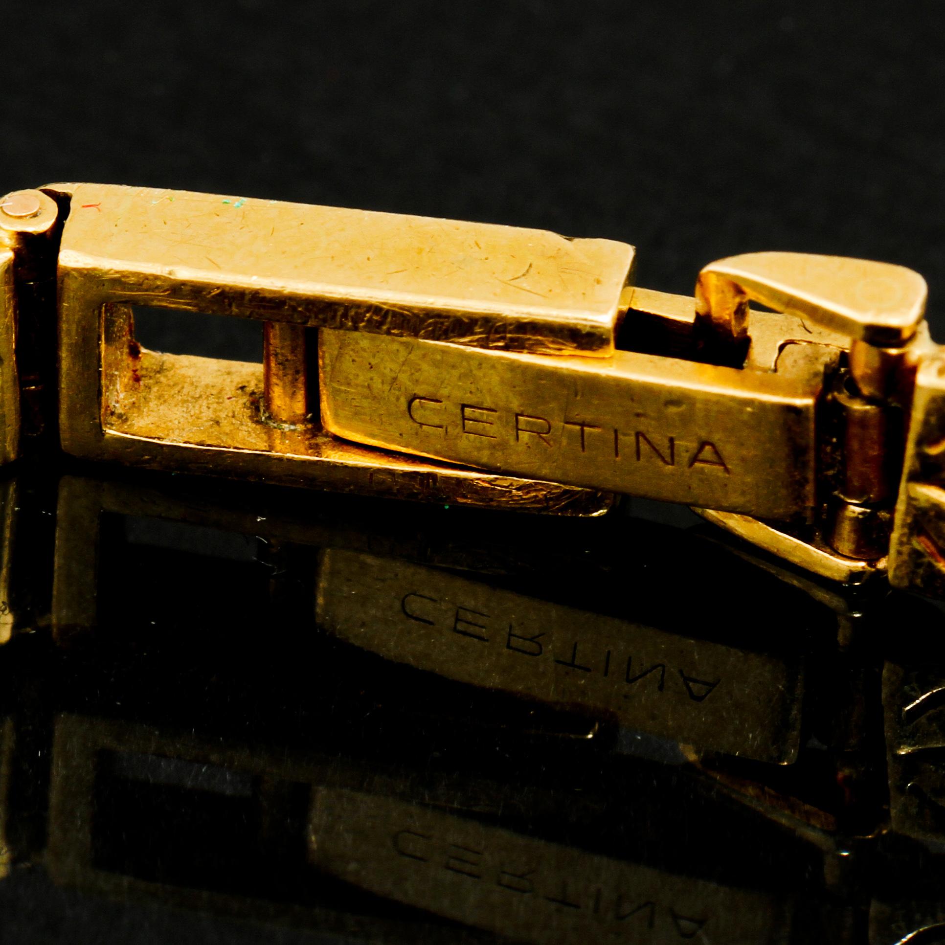 ARMBANDSUR, dam, 18 k guld, Certina. Total vikt 22 g.