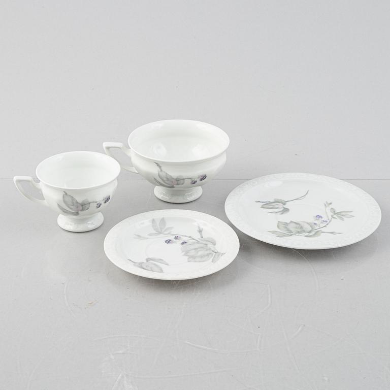 Matservis, 73 delar. porslin, "Maria Björnbär", Rosenthal, Tyskland.