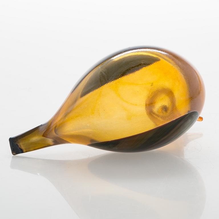 Oiva Toikka, "årsfågel 2001", signerad O. Toikka Nuutajärvi.