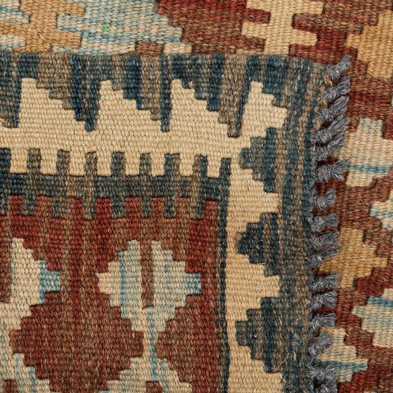 A RUNNER Kilim, ca 315 x 87 cm.