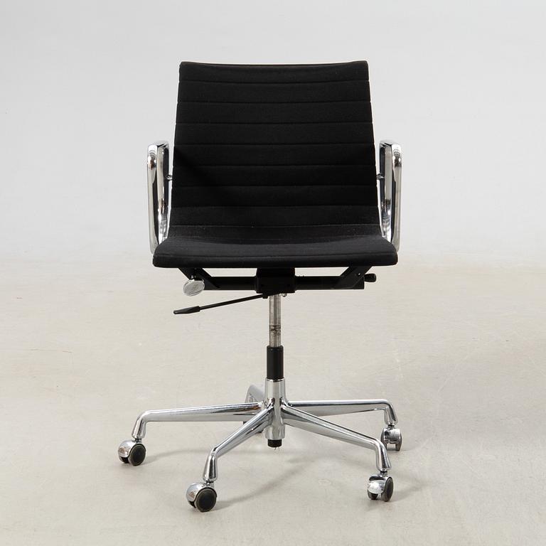 Charles & Ray Eames, office chair "EA 108" for Vitra.