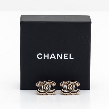 Chanel, "CC Baroque enamel" örhängen, 2014.