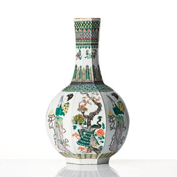 A famille verte vase, late Qing dynasty, circa 1900.