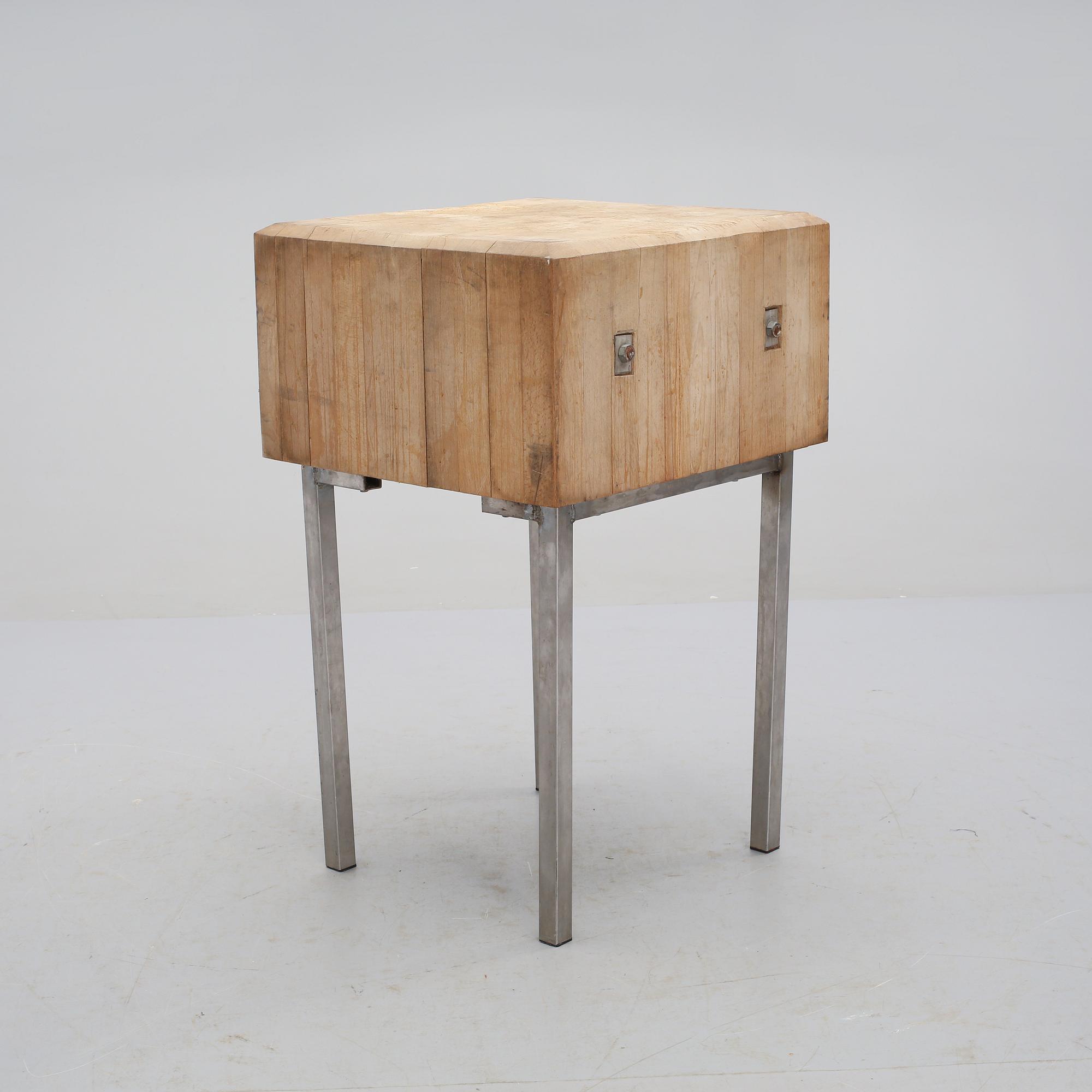 SLAKTARBÄNK/ HUGGKUBBE, 1900-tal.