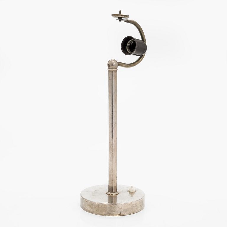 Paavo Tynell, lampunjalka / pöytävalaisin, malli 5007, Taito 1930-luku.