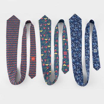 Hermès, a set of three silk ties.