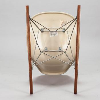 Charles & Ray Eames, keinutuoli, "RSR", Herman Miller, 1900-luvun myöhempi puolisko.