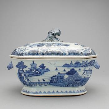 TERRIN med LOCK, kompaniporslin. Qing dynastin, Qianlong (1736-95).