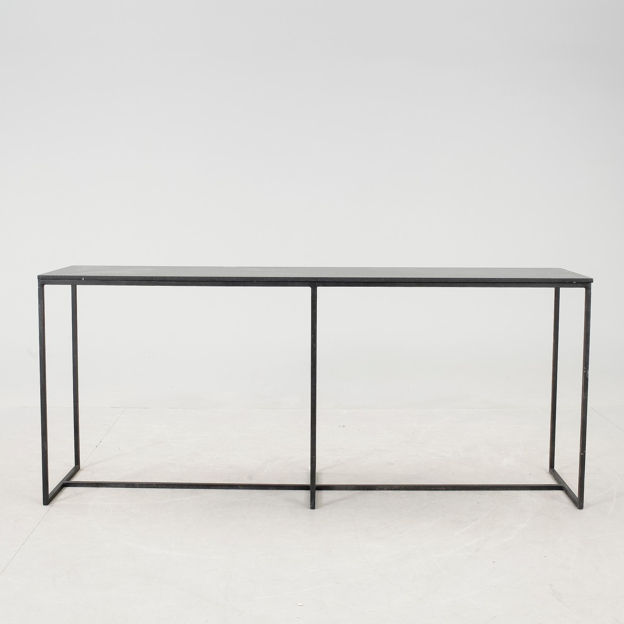 SIDEBOARD, metall med stenskiva märkt Spain Cosentino Microban.