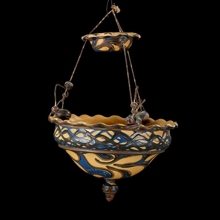 HERMAN AUGUST KÄHLER, växtampel, lergods, Danmark, 1900-talets första hälft. Höjd ca 50 cm.
