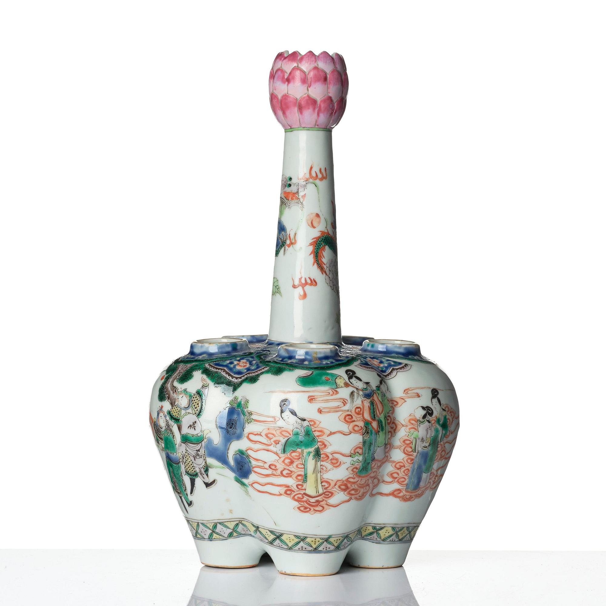 Tulpanvas, porslin. Qingdynastin, 1800-tal.