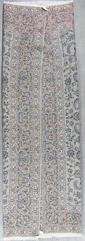 MATTA, Keshan, ca 375x270 cm.