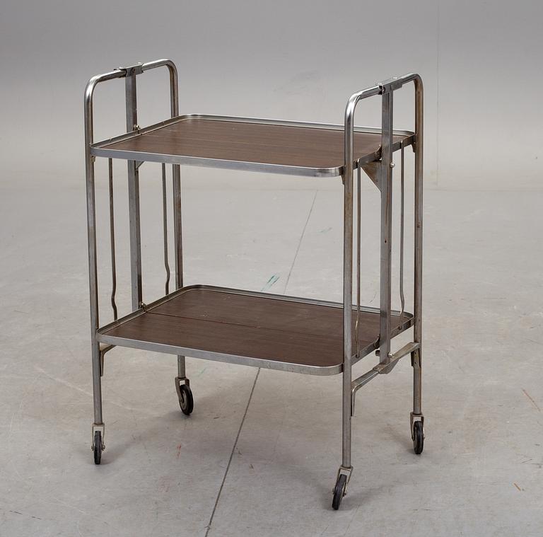 SERVERINGSVAGN, 1900-talets mitt.