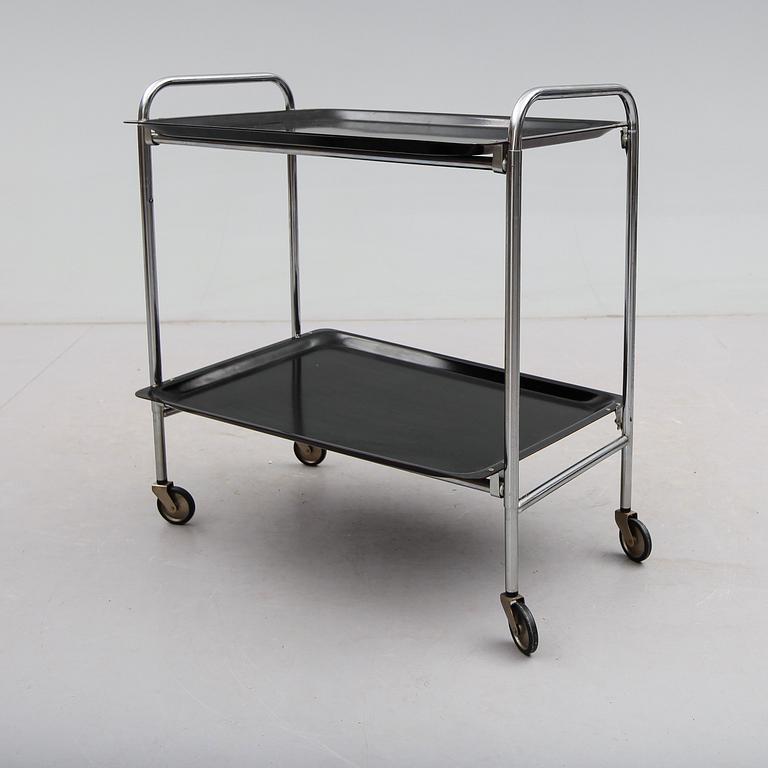 SERVERINGSVAGN, 1900-talets mitt.