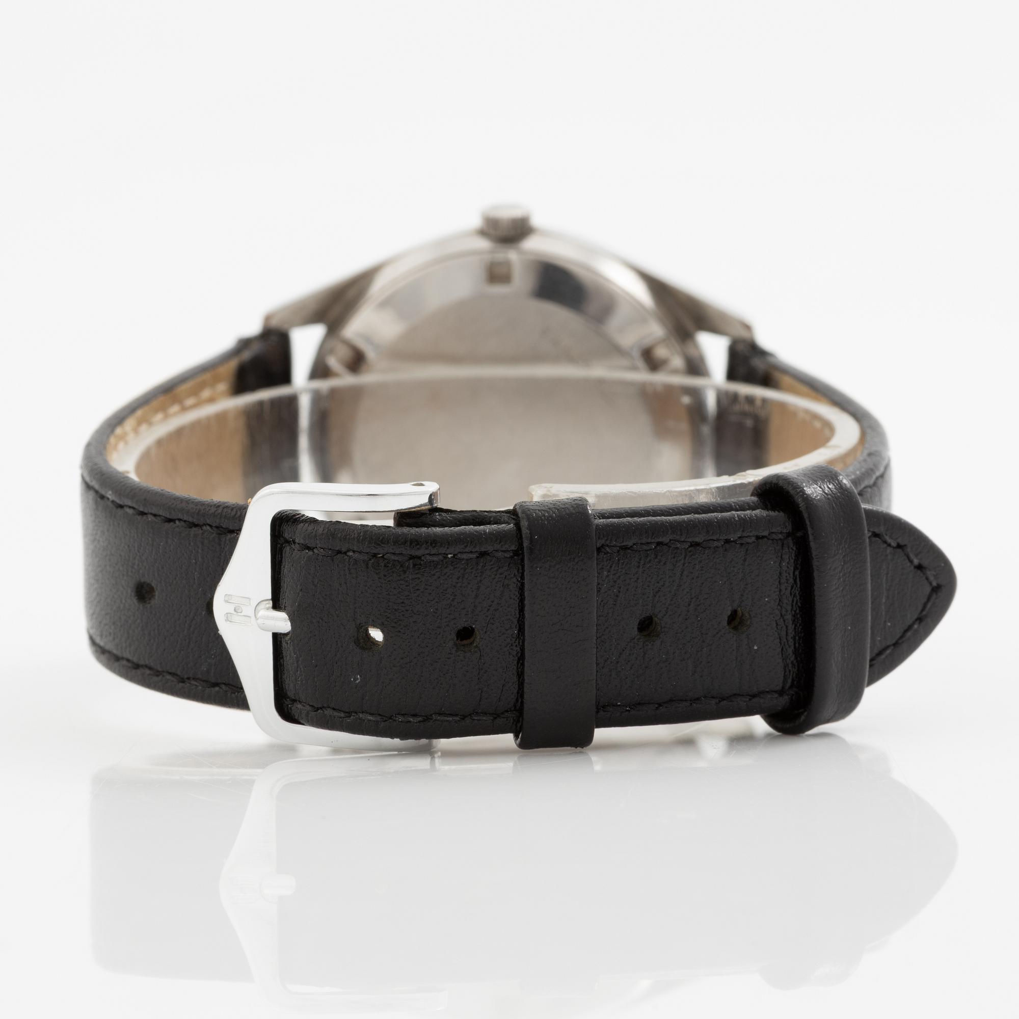 Longines, Conquest, wristwatch, 35.5 mm.