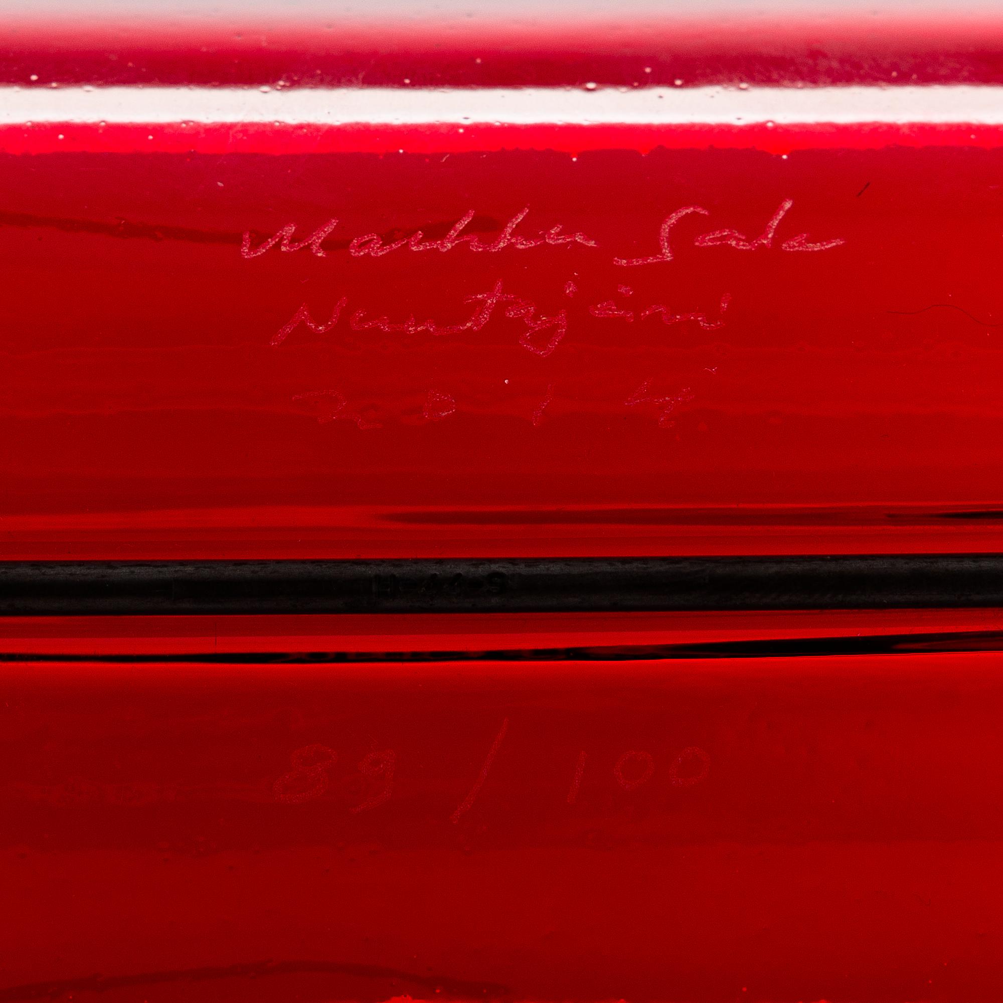 Markku Salo, glass sculpture, year dog, signed Markku Salo, Nuutajärvi 2014, numbered 89/100.