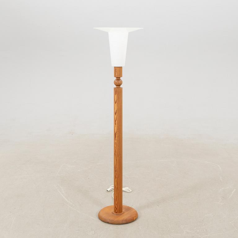 Uno & Östen Kristiansson, floor lamp, Luxus, 1970s.