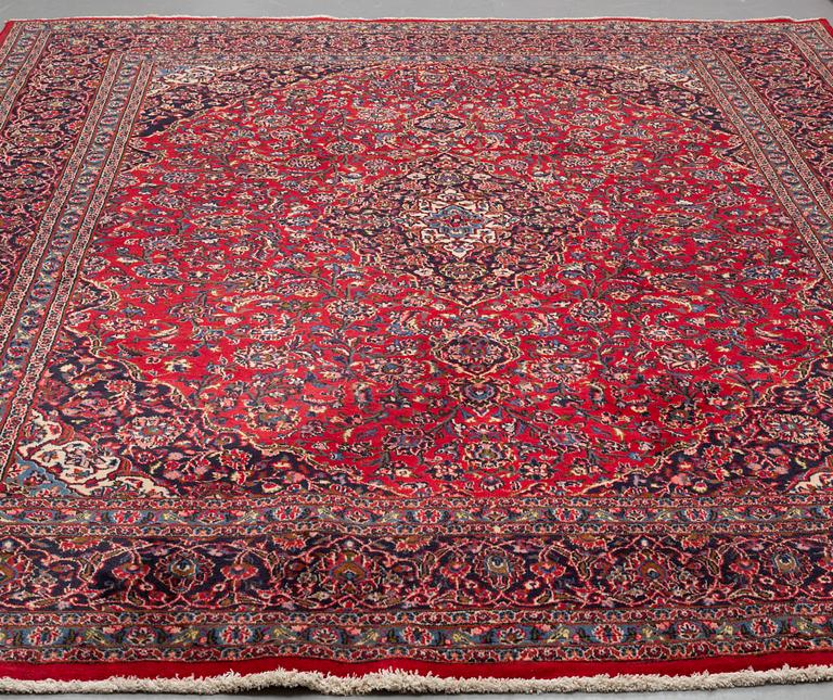 A CARPET, Mashad, ca 382 x 292 cm.