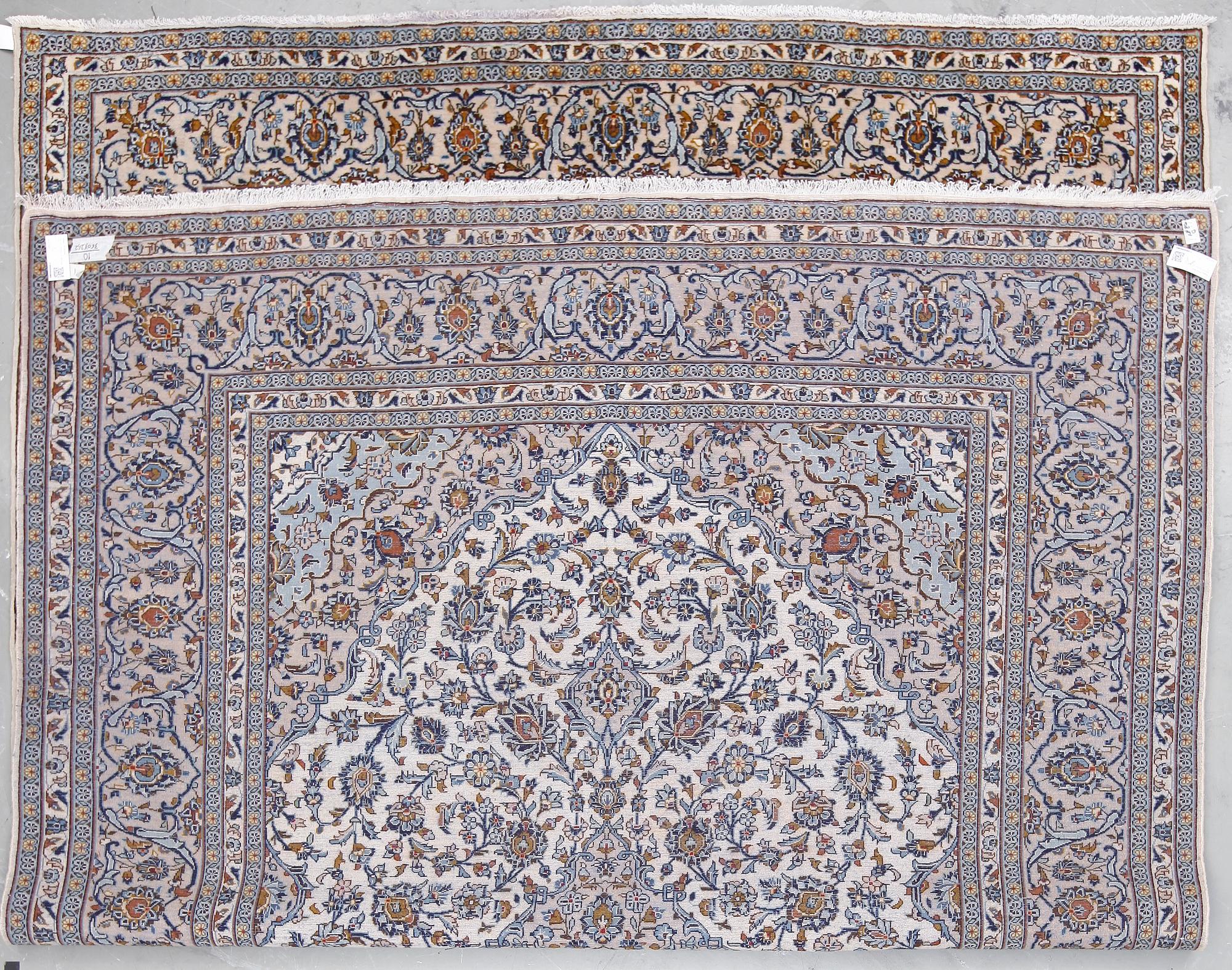 MATTA, Keshan, ca 360x252 cm.