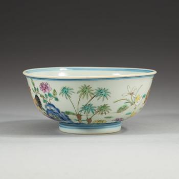 A 'famille rose' Chicken bowl, Qing dynasty (1644-1912), with Qianlong seal mark.