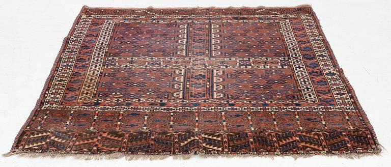 Rug, Yomuth, Enzi, Turkmenistan, 19th century. 170x135 cm.
