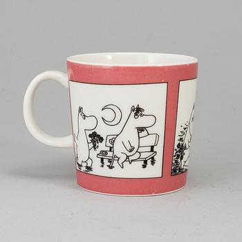 A porcelain Moomin Characters mug from Arabia, Finland, 1991-3.