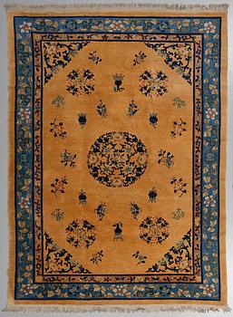 MATTA, Kina, old/semiantik, ca 290 x 208 cm.