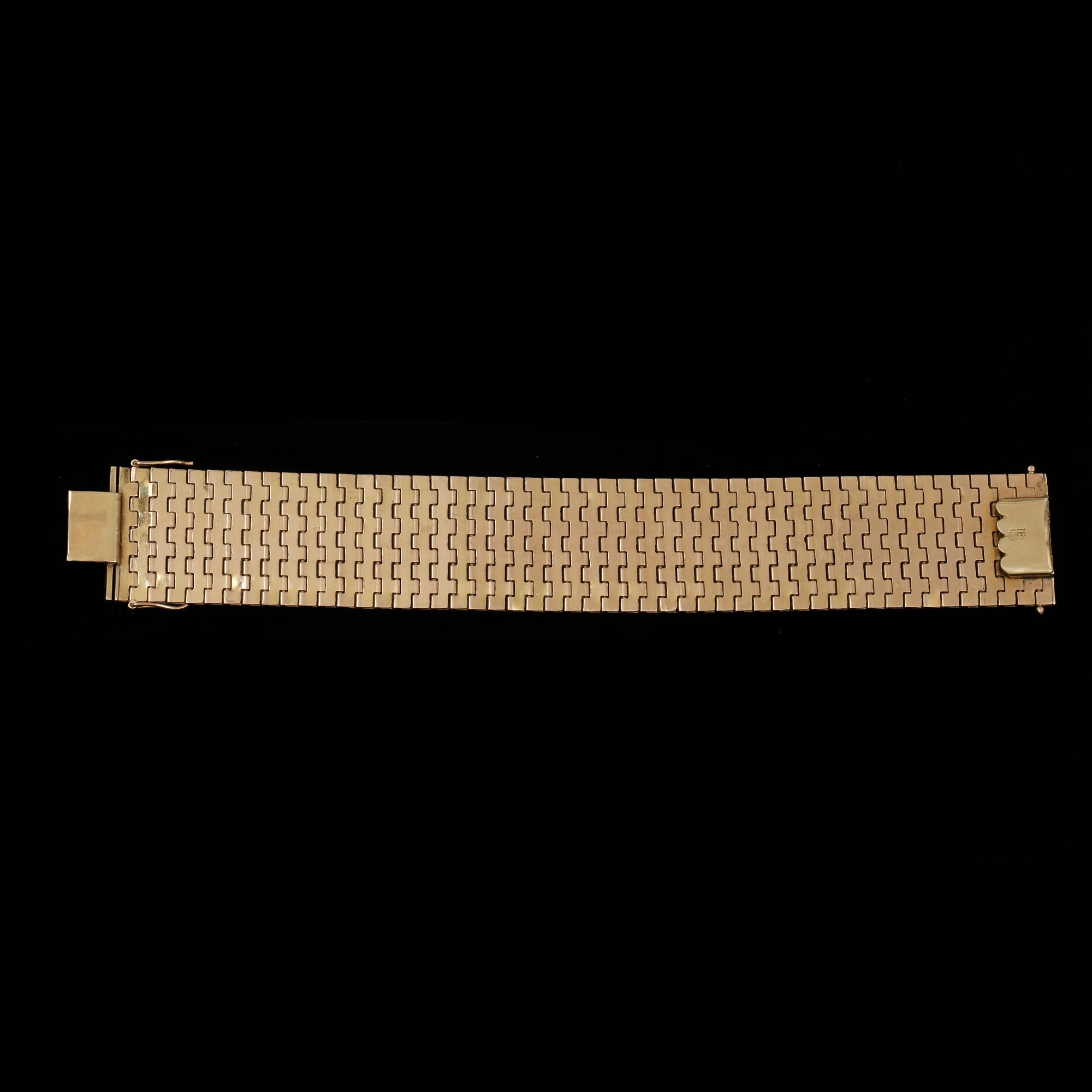 ARMBAND, 18k guld, troligen Italien. Vikt ca 66g.