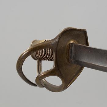 a French light cavalry sabre model 1822.