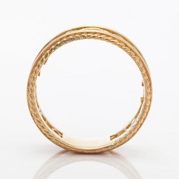 Kalevala Koru, an 18K gold 'Filigree' ring, Helsinki 2001.