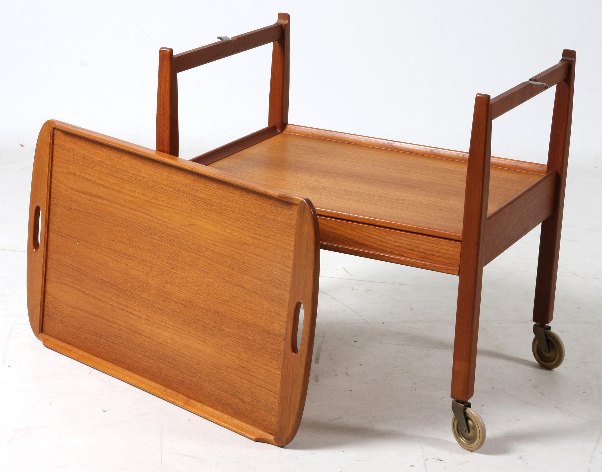 SERVERINGSVAGN, "Julius", ur "Bra Bohag"-serien, Sven Engström och Gunnar Myrstrand, Tingströms.