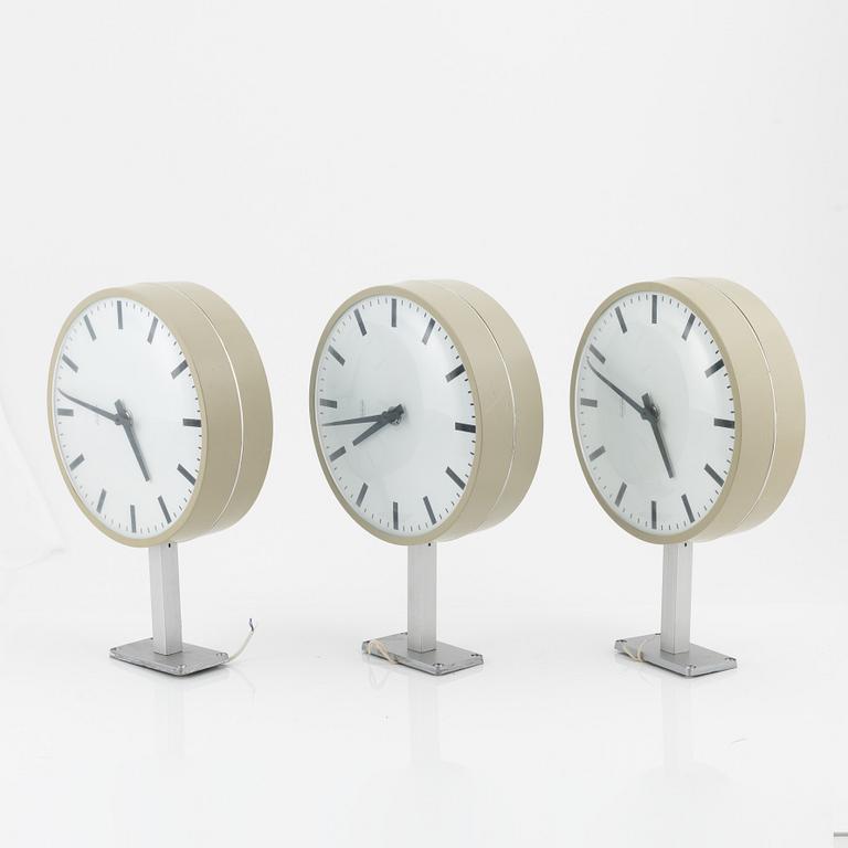 3 wall clocks, Töreboda, Sverige 20th Century.