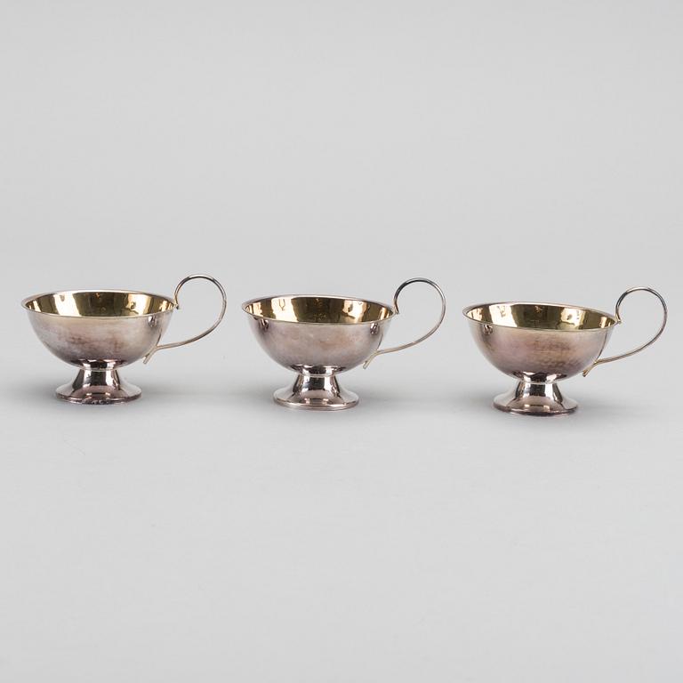 A SET OF 6 SWEDISH 1960s SILVER CUPS.