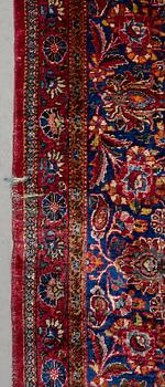 A carpet, a semi-antique silk Kashan, ca 317 x 207-210,5 cm.