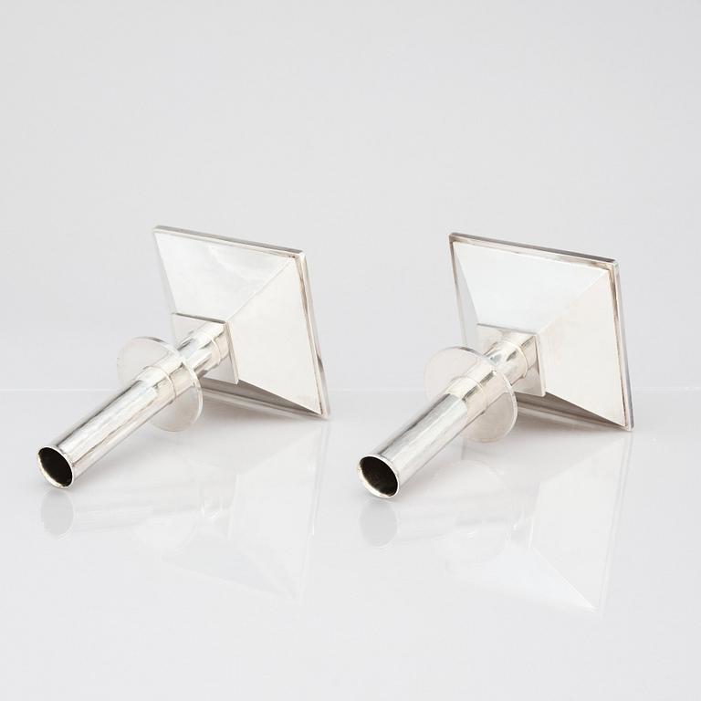 Bengt Liljedahl, a pair of sterling candlesticks, Stockholm 2002.