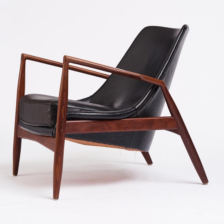 Ib Kofod-Larsen, a 'Sälen' (Seal) armchair, Olof Perssons Fåtöljindustri (OPE), Jönköping, Sweden 1950-60s.