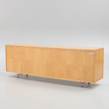 Bruno Mathsson, sideboard, "MI 806", Mathsson International AB Värnamo, sent 1900-tal.