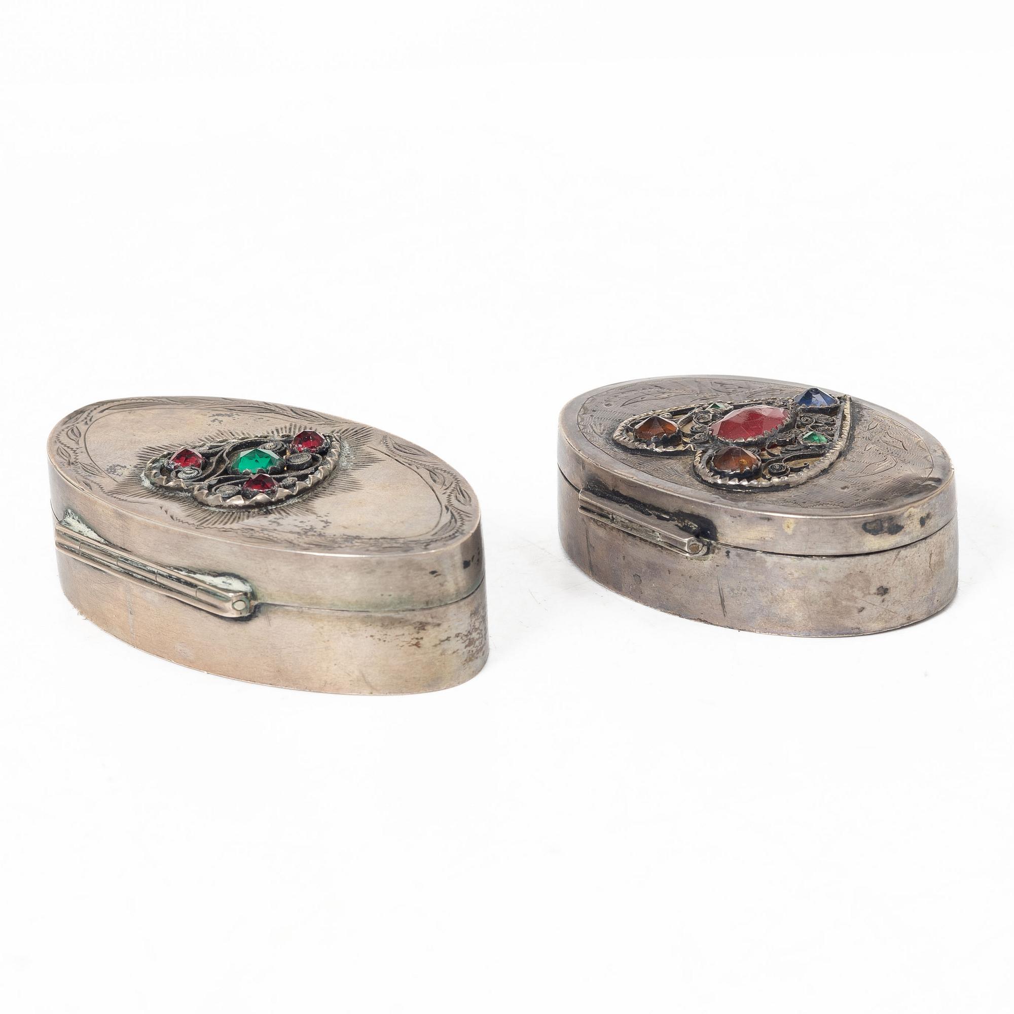 Two Swedish silver snuff boxes, Karlskrona, one with mark of Axel Gabriel Estberg, 1853.