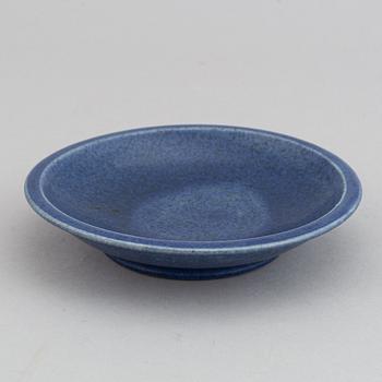 Erich & Ingrid Triller, a set of two stoneware vases and a dish, Tobo, Sweden.