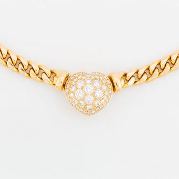 Collier 18K guld med runda briljantslipade diamanter.